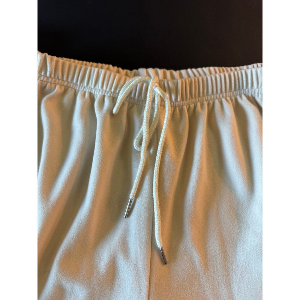 Cream Matching Set - Picture 3 of 3